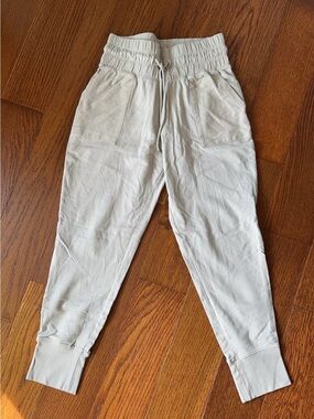 Women’s Joggers Light Gray Drawstring Jogger Pants
